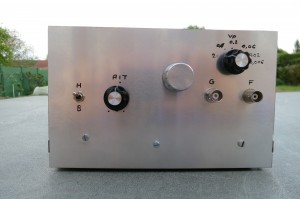 Figure 13 - Générateur HF face avant